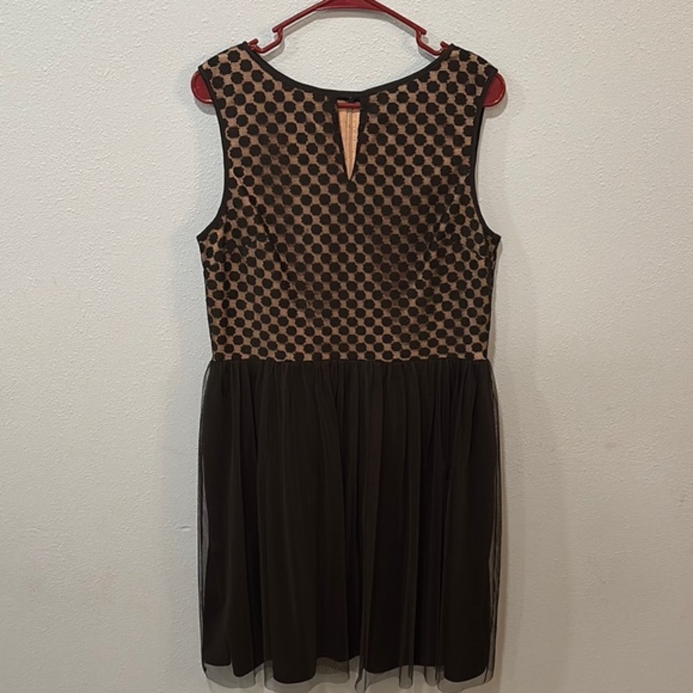 London Style Black and tan Polka Dot lace Midi Dress size 12 formal wedding